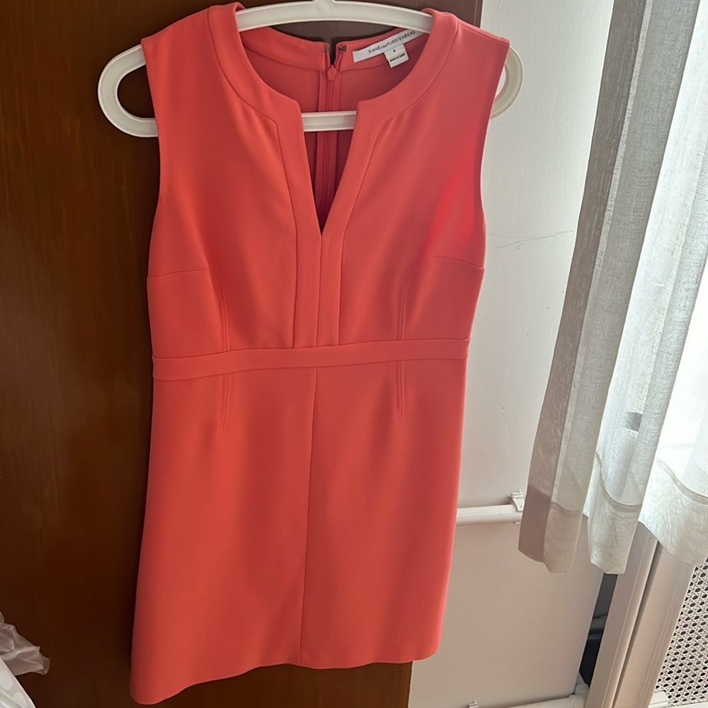 Diane von Furstenberg melon sleeveless sheath midi dress size 4 - Picture 3 of 9